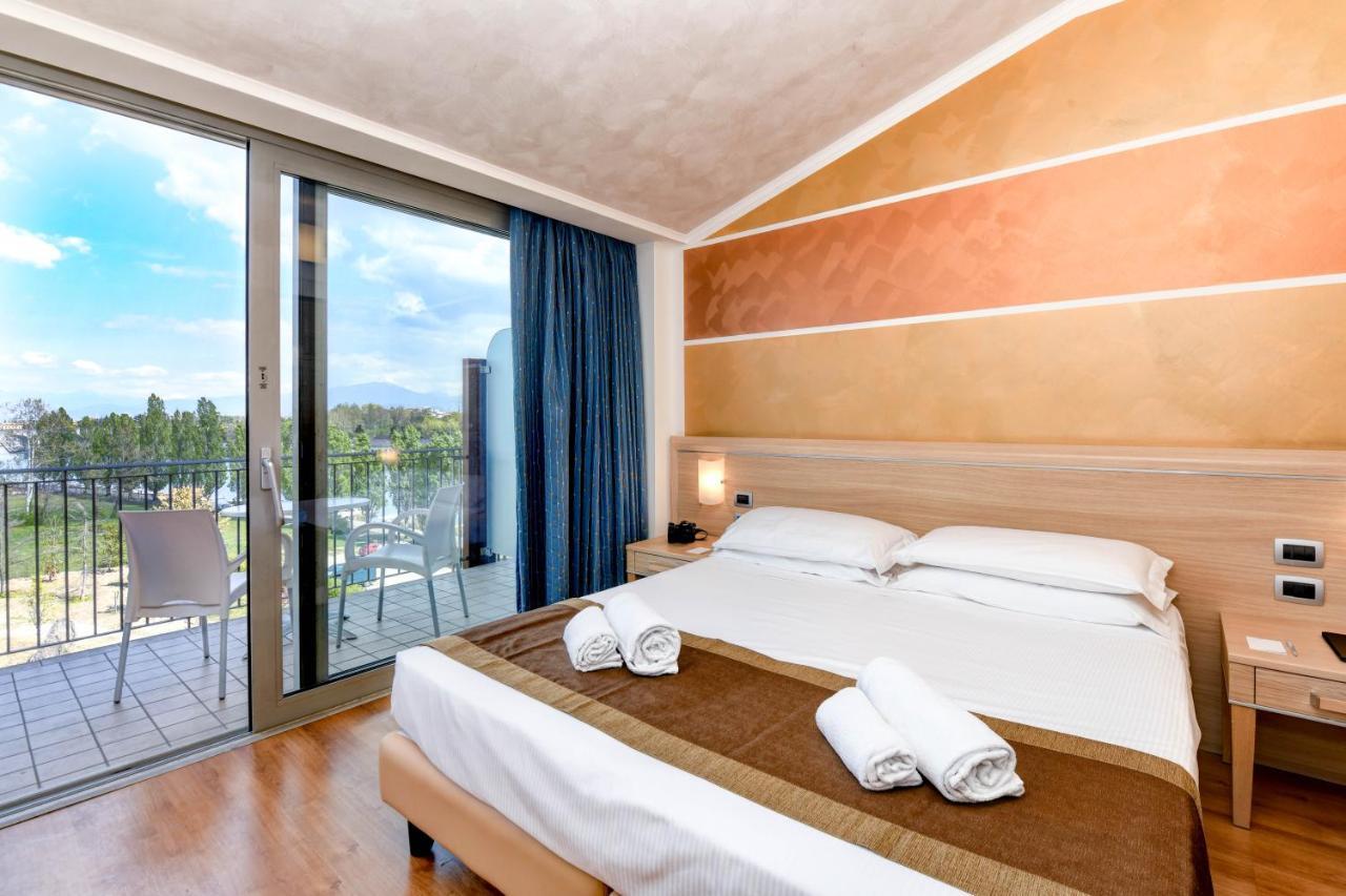 Hotel Rivus Peschiera del Garda Eksteriør billede