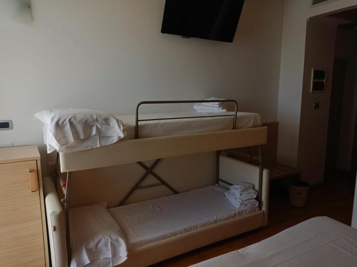 Hotel Rivus Peschiera del Garda Eksteriør billede