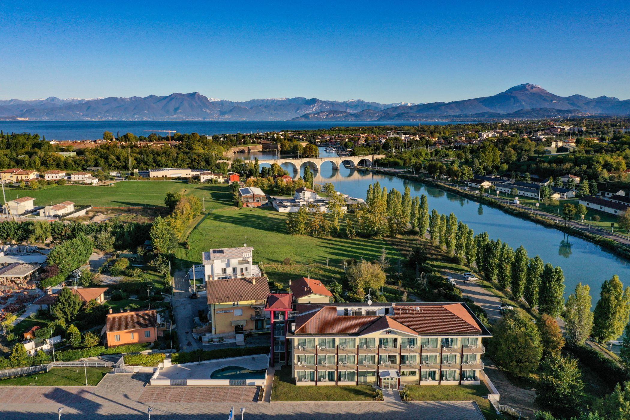 Hotel Rivus Peschiera del Garda Eksteriør billede