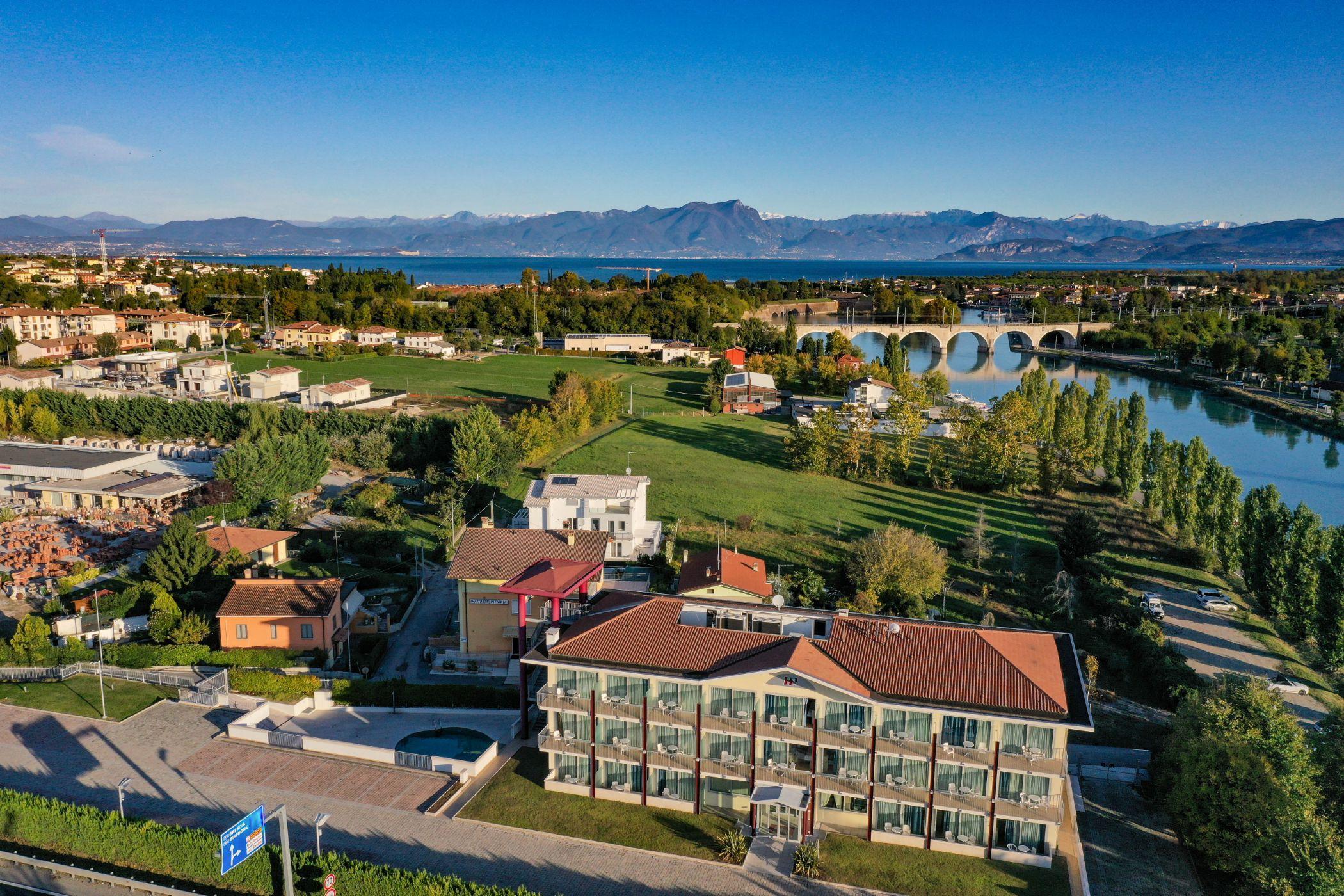 Hotel Rivus Peschiera del Garda Eksteriør billede