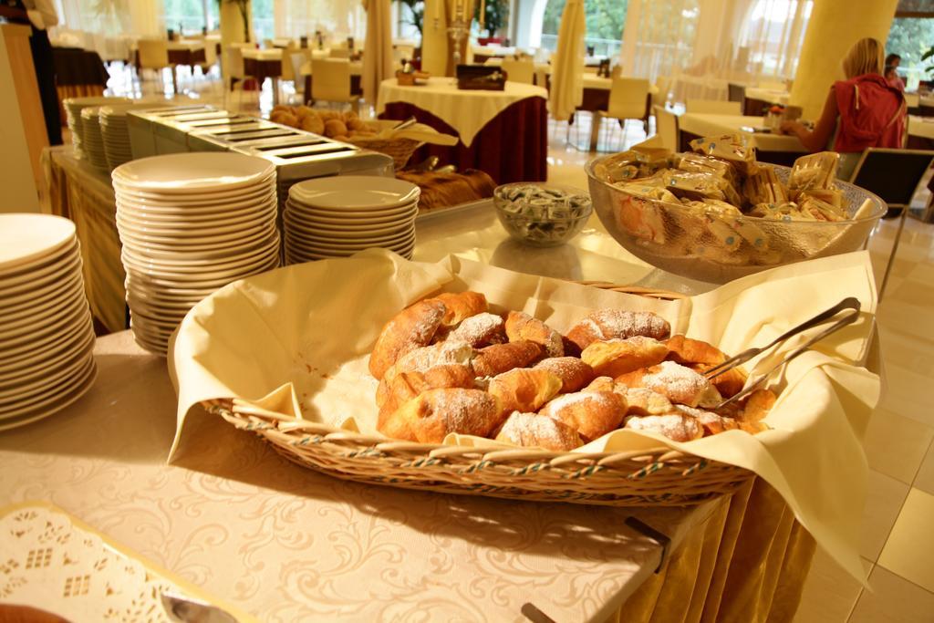 Hotel Rivus Peschiera del Garda Eksteriør billede