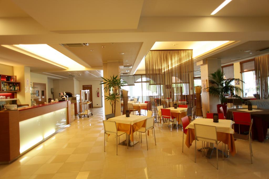 Hotel Rivus Peschiera del Garda Eksteriør billede