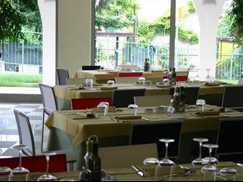 Hotel Rivus Peschiera del Garda Eksteriør billede