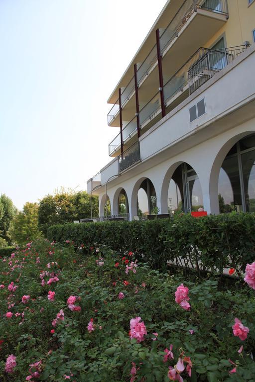 Hotel Rivus Peschiera del Garda Eksteriør billede